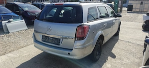 Dezmembrez Opel Astra H Variant - imagine 2