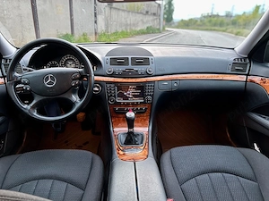 Mercedes Benz E220 CDI - imagine 5