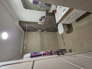 vând apartament cu 3 camere langa Ramada parter inalt 2 bai - imagine 5