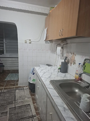 VÂND apartament 2 camere - imagine 6