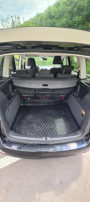Volkswagen Touran 2.0 TDI Highline - Diesel - imagine 6