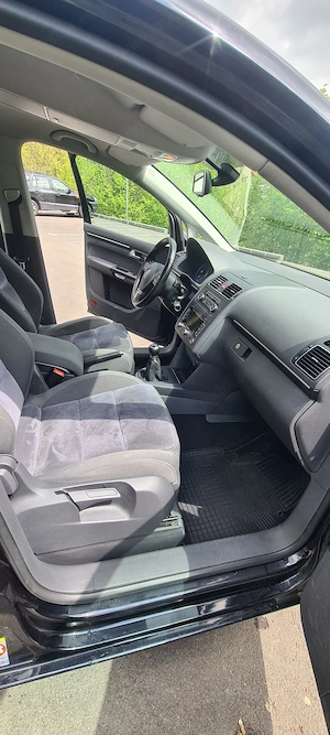 Volkswagen Touran 2.0 TDI Highline - Diesel - imagine 9