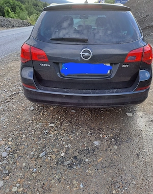 Opel astra J Sports Tourer 1.7cdti diesel an 2012 - imagine 4