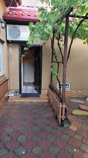 Proprietar.vand casa la curte zona Bucurestii Noi . - imagine 5