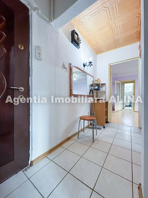 Ap. 3 camere in Mun. Deva, Jud. HD, str. Minerului, suprafata utila 48 mp + balcon de 2,30 mp. - imagine 5