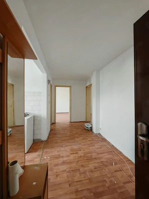 Apartament 2 camere decomandat, loc parcare cu copertină - imagine 2