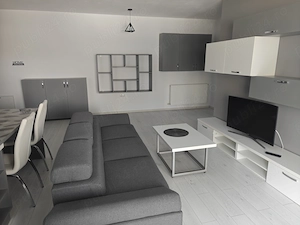 Închiriez apartament 3 camere + balcon la parter  în zona Kogălniceanu Sibiu (str. Partenie Cosma)  - imagine 5