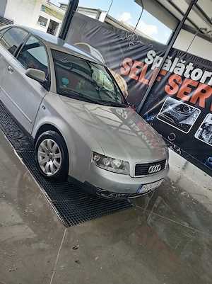 Vând Audi A4 b6 cu acte valabile  - imagine 2