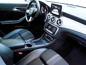 Vand Mercedes Cla 200 d 4 Matic 2018 - imagine 7