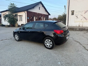 Opel Astra j 1.3 cdti e5 2012 manuala - imagine 2