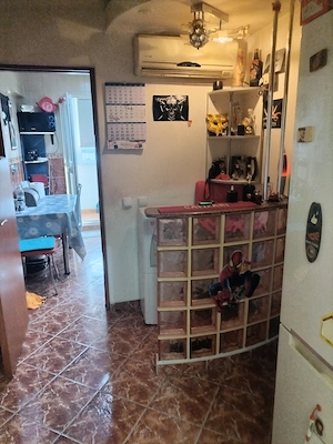Vând sau schimb cu 2 camere plus diferenta apartament 3 cam zona AFi Ploiesti - imagine 3