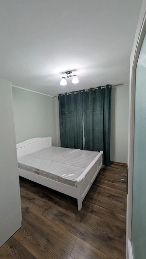 închiriez apartament cu două camere  - imagine 3
