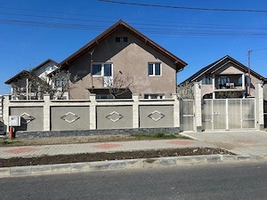 Casa de vanzare