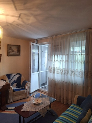 De vânzare apartament 3 camere - imagine 4