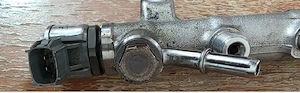 Rampa injectoare Volvo V40 D2/120 cp /piesa ORIGINALA - imagine 3