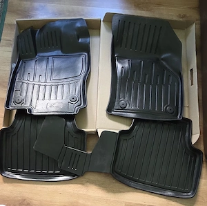 Covorașe cauciuc noi pentru Skoda Octavia III 