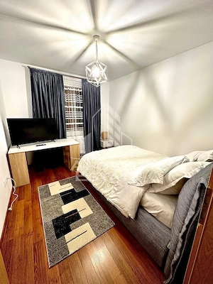 Apartament cu 2 camere de vanzare , Terasa de 71 mp, Torontalului - imagine 4