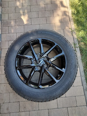 Set 4 jante R17 5x114.3 + anvelope iarnă Nokian Snowproof 2 SUV 215/65 R17 - senzori de presiune