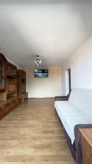 Inchiriez Apartament cu 2 camere micro 1 - imagine 7