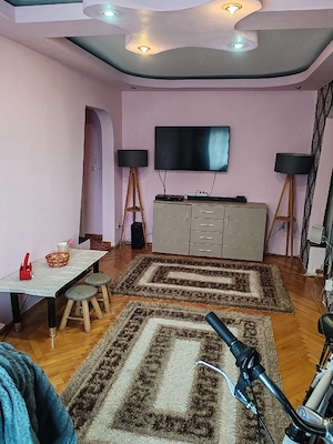 Vand Apartament 3 camere semidecomandat  - imagine 6