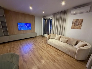 PENTHOUSE cu 2 camere de închiriat   Terasă 40 mp | Parcare subterană -ARADULUI - imagine 4