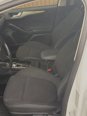 FORD FOCUS hatchback 1.5 TDCI, fara daune, faruri LED adaptive - imagine 5
