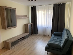 Apartament cu 3 camere de închiriat în zona Spitalul Județean