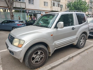 Mitsubishi pajero 3,2 utilitara cu două locuri 3 uși  - imagine 5