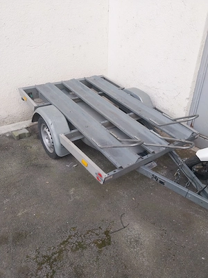 Transport sau inchiriere remorci