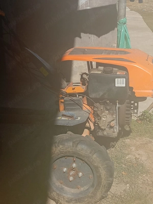 Vând motocultor cu remorcă cp 10 dizel  - imagine 2