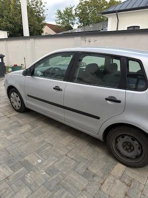 VW Polo , 5 usi , 2008 , benzina+gaz(butelie valabilitate 2031) , inmatriculata , unic proprietar  - imagine 4