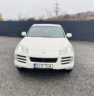 Porsche Cayenne 3litri  - imagine 2