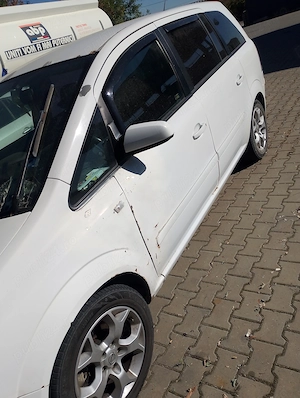 Vand Opel Zafira 1.7 an 2009 acte la zi cârlig 7 locuri alba,ofer fiscal  - imagine 3