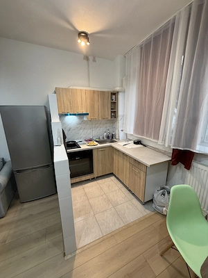 PF dau in chirie Ap 2 camere, 40 mp, etaj 1, cu parcare privata - imagine 3