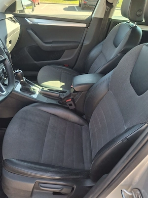 Vand Skoda Octavia 1.6 TDI, Style cutie automata. - imagine 9