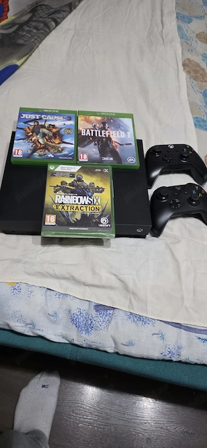 Consolă XBOX ONE X 1TB 4K în stare excelentă.