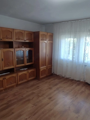 Inchiriez apartament (langa politie Longinescu) - imagine 6
