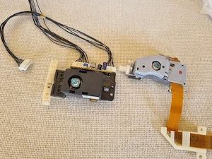 Pachet Laser Optic Original Philips RCD 1, Pioneer. Impecabile 