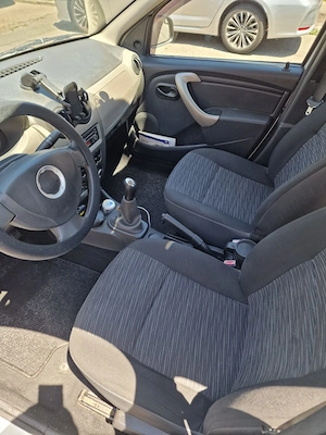 Vand autoturism Dacia Logan 2011 - imagine 4