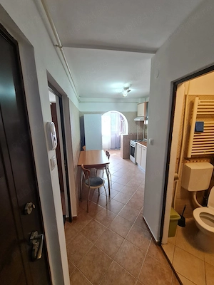Închiriez apartament cu 1 cameră   Podul de Fier, lângă stația de tramvai - imagine 3