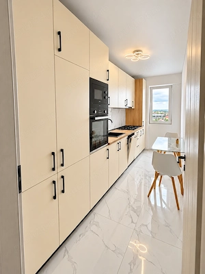 PROPRIETAR | 2 camere LUX | 53 mp | Decomandat | Balcon | Pollux Residence | 0% comision - imagine 3
