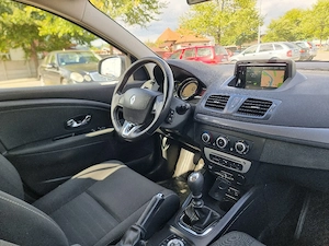 2015 Renault Megane Limited 1.5 dCi  - imagine 8