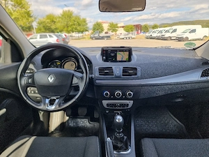 2015 Renault Megane Limited 1.5 dCi  - imagine 9
