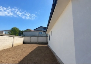 vând Casă P +M cu 5 Dormitoare teren 360 mp in lumina jud Constanța  - imagine 3