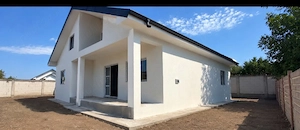 vând Casă P +M cu 5 Dormitoare teren 360 mp in lumina jud Constanța 