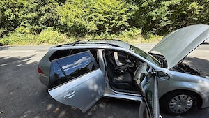 Vand Golf 5 1.9 TDI, an fabricație 2009, 105 CP- Motor DEFECT - imagine 3