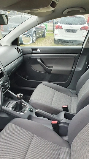 Vand Golf 5 1.9 TDI, an fabricație 2009, 105 CP- Motor DEFECT - imagine 5