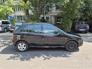Skoda Fabia 1.4 16V 75 CP | 183.000 km | AC | Proprietar | Istoric service - imagine 3