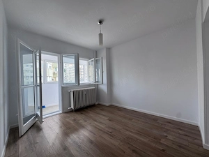 Inchiriez apartament 4 camere Iancului metrou - imagine 2
