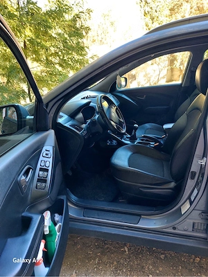 Hyundai ix35 2.0 CRDi 136 CP 4x4   2014   232.000 km   Proprietar - imagine 3